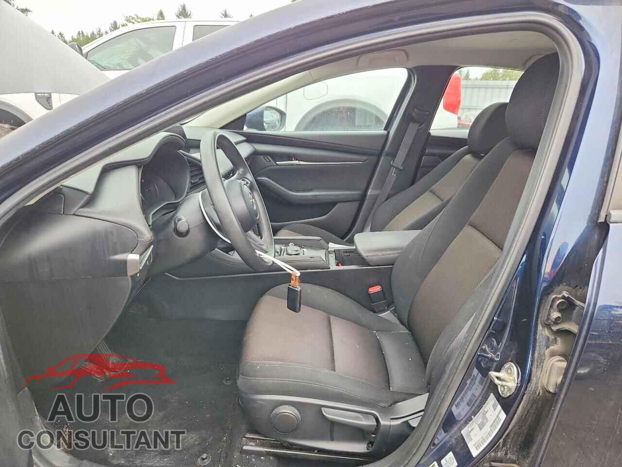MAZDA 3 2019 - 3MZBPAB76KM113260