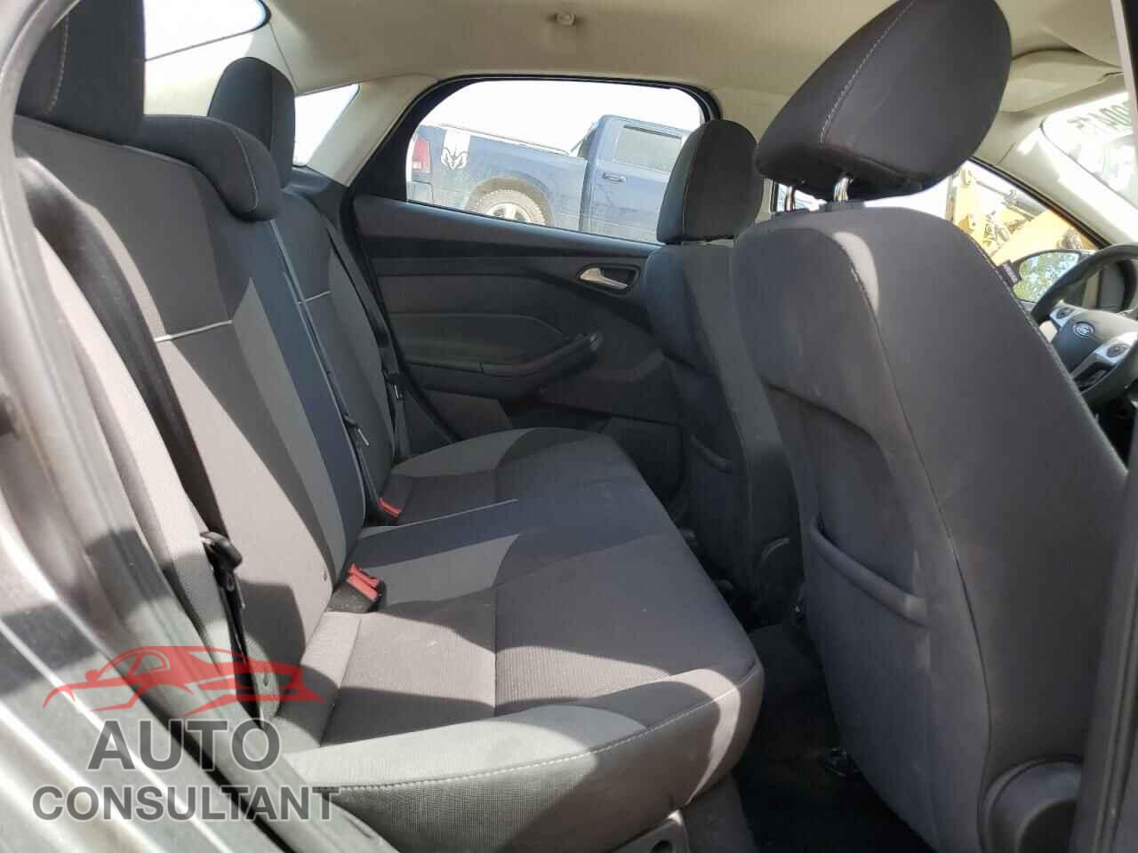 FORD FOCUS 2013 - 1FADP3F20DL219574