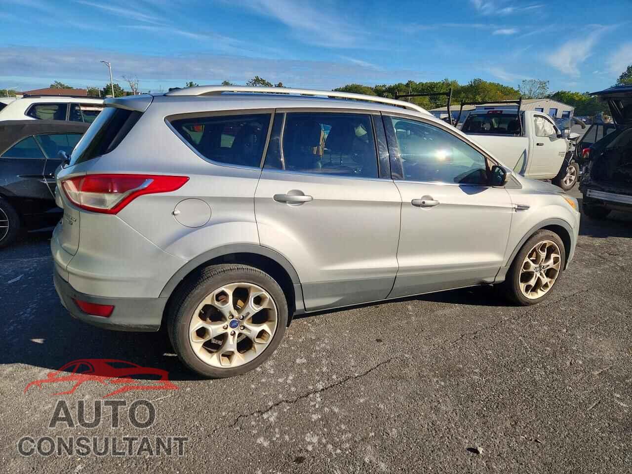 FORD ESCAPE 2013 - 1FMCU9J97DUD63361