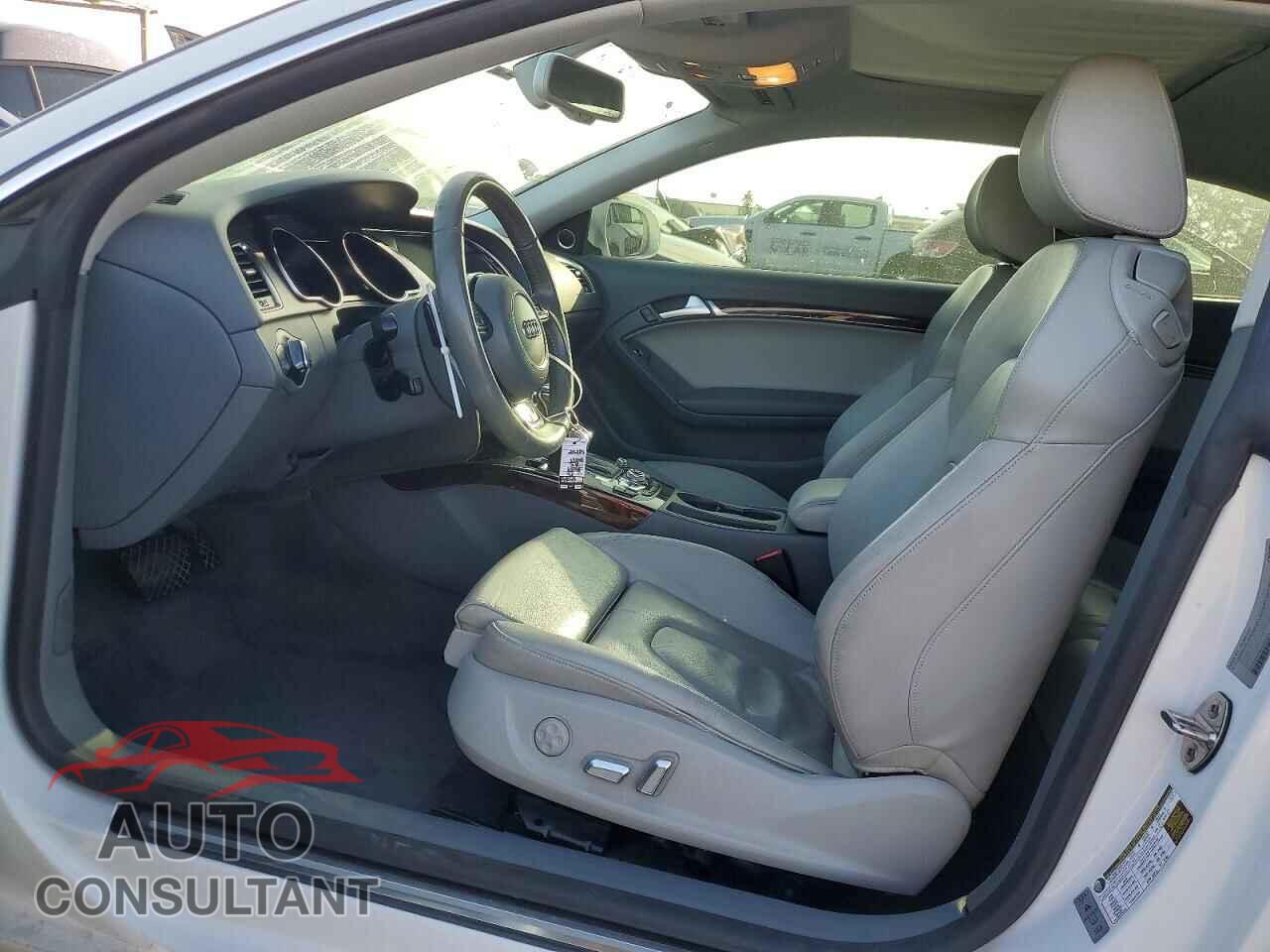 AUDI A5 2013 - WAULFAFR0DA035691