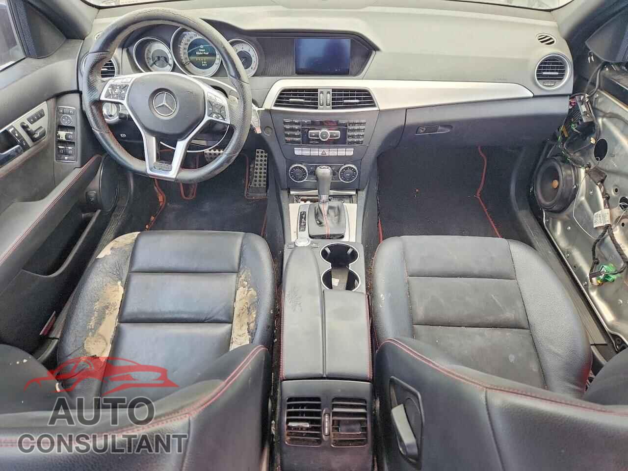 MERCEDES-BENZ C-CLASS 2014 - WDDGF8AB3EG208664