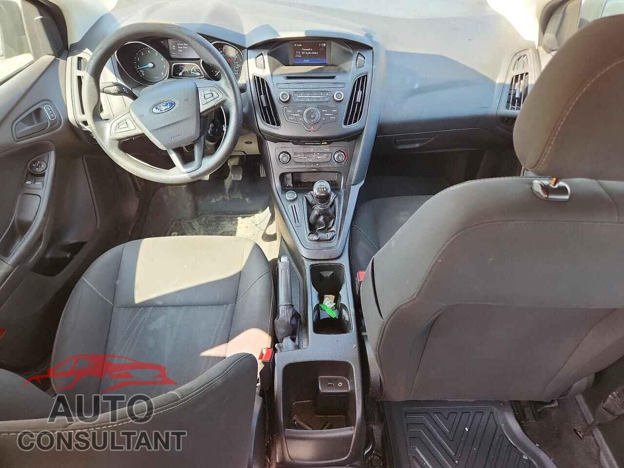 FORD FOCUS 2016 - 1FADP3E26GL356959