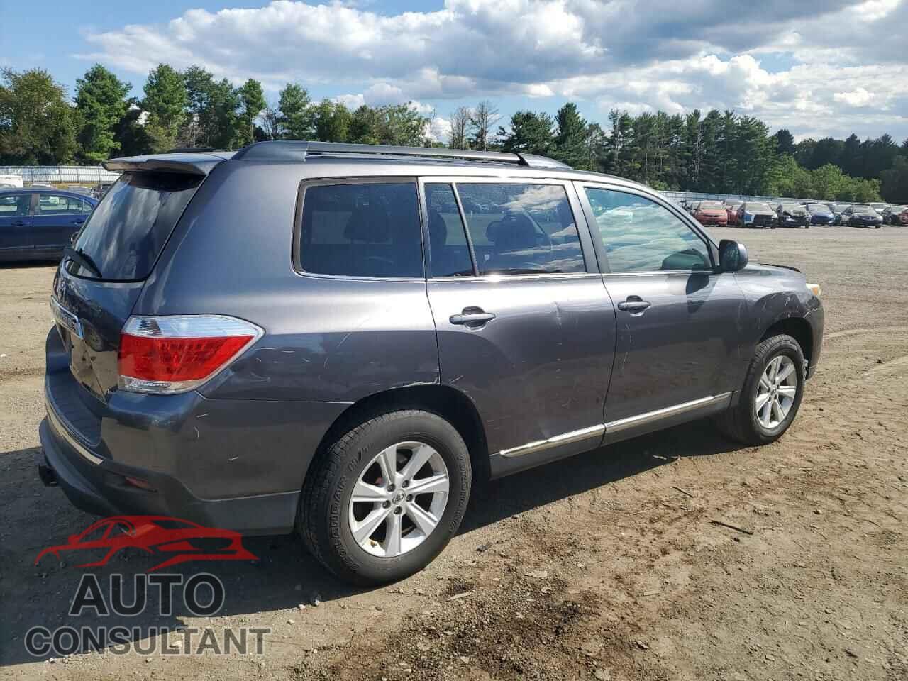 TOYOTA HIGHLANDER 2013 - 5TDBK3EH0DS180134