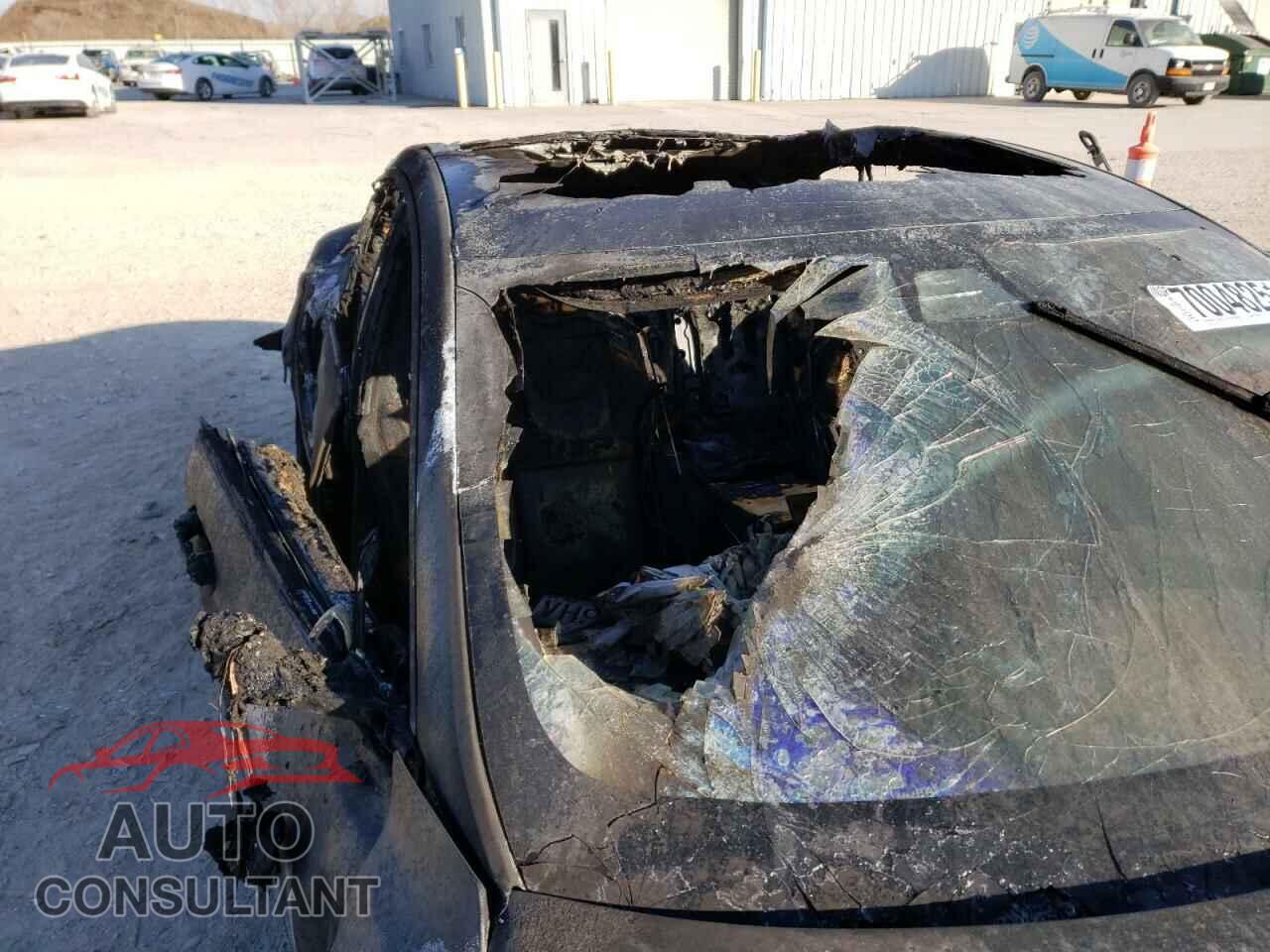 TESLA MODEL S 2021 - 5YJSA1E5XMF435826