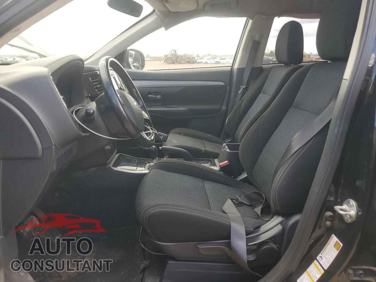 MITSUBISHI OUTLANDER 2017 - JA4AD2A32HZ031426