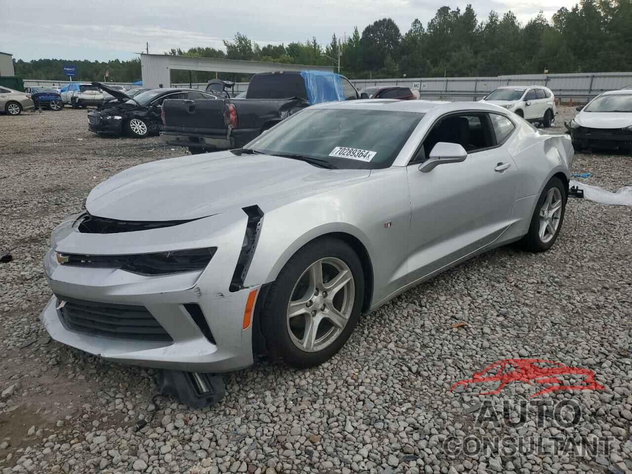 CHEVROLET CAMARO 2018 - 1G1FB1RX8J0122173