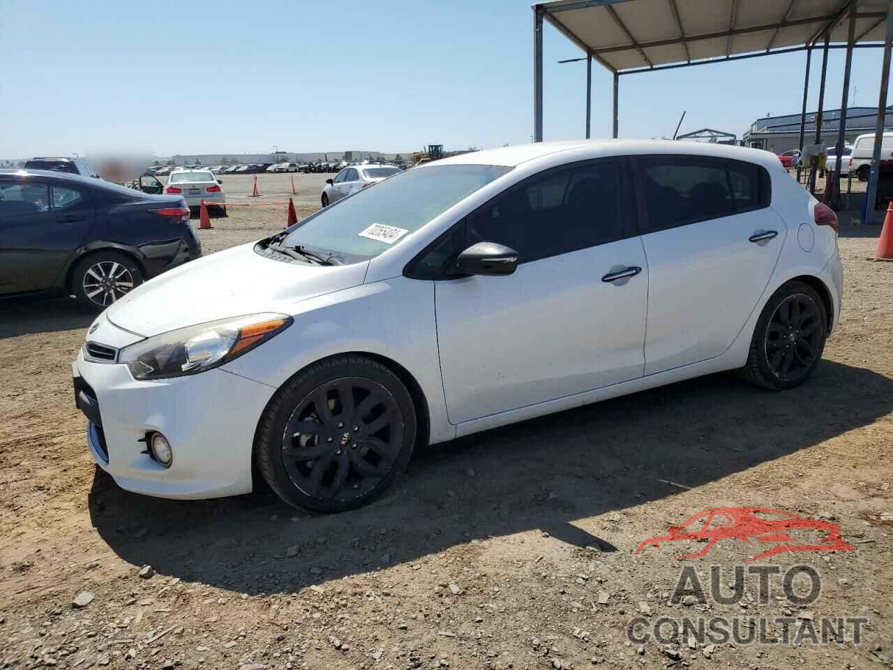 KIA FORTE 2016 - KNAFZ5A30G5592175