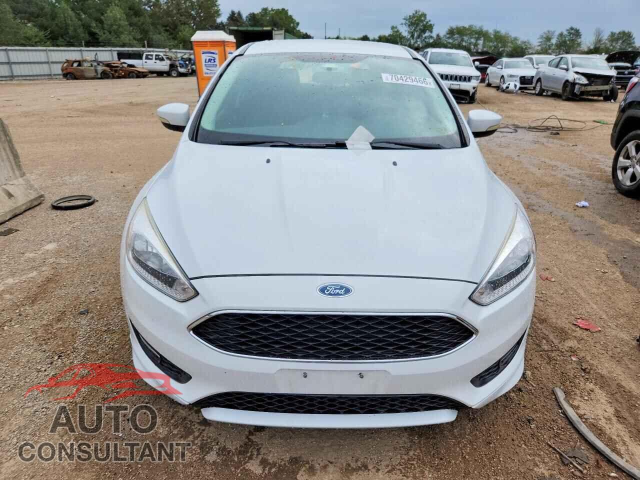 FORD FOCUS 2016 - 1FADP3K2XGL229121
