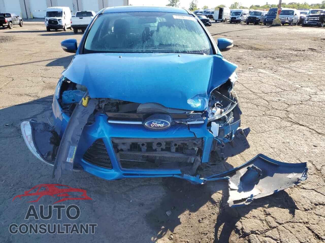 FORD FOCUS 2012 - 1FAHP3K25CL400126