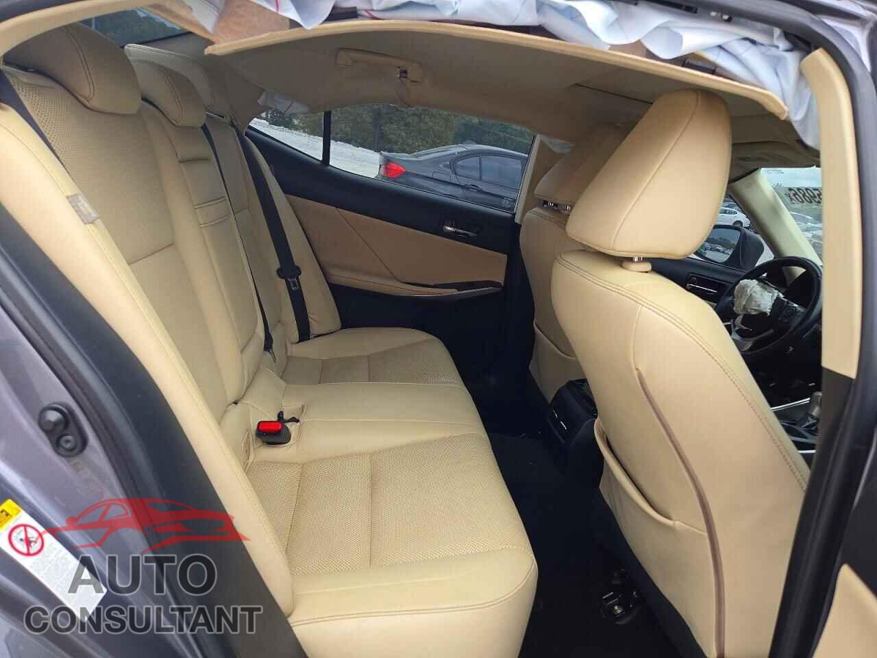 LEXUS IS 2015 - JTHBF1D27F5063258