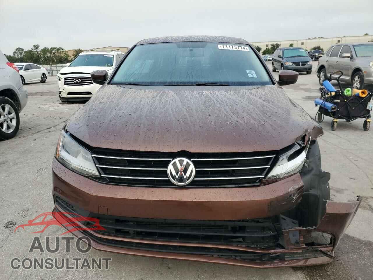 VOLKSWAGEN JETTA 2017 - 3VW2B7AJ4HM335108