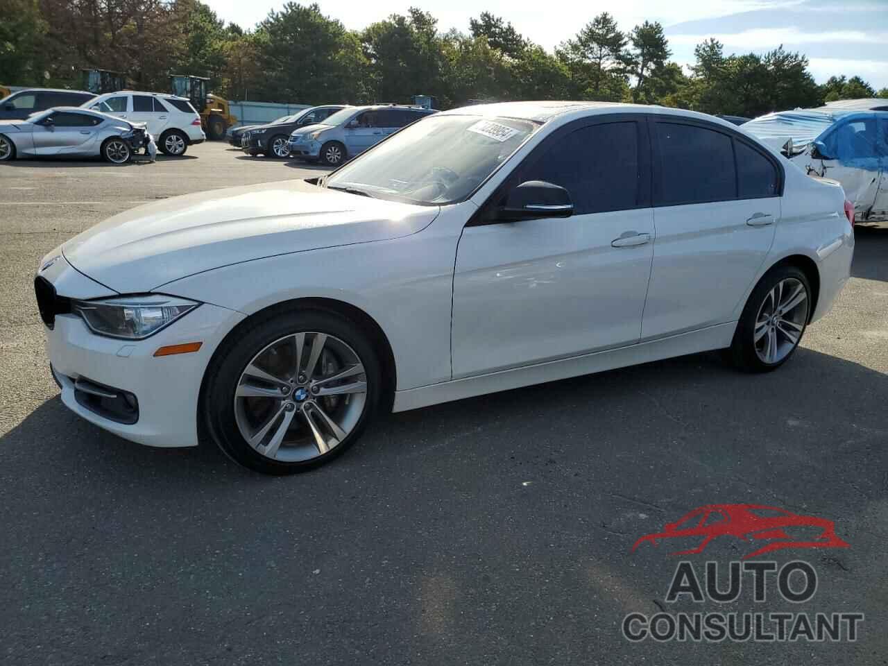 BMW 3 SERIES 2013 - WBA3B9C5XDJ899353