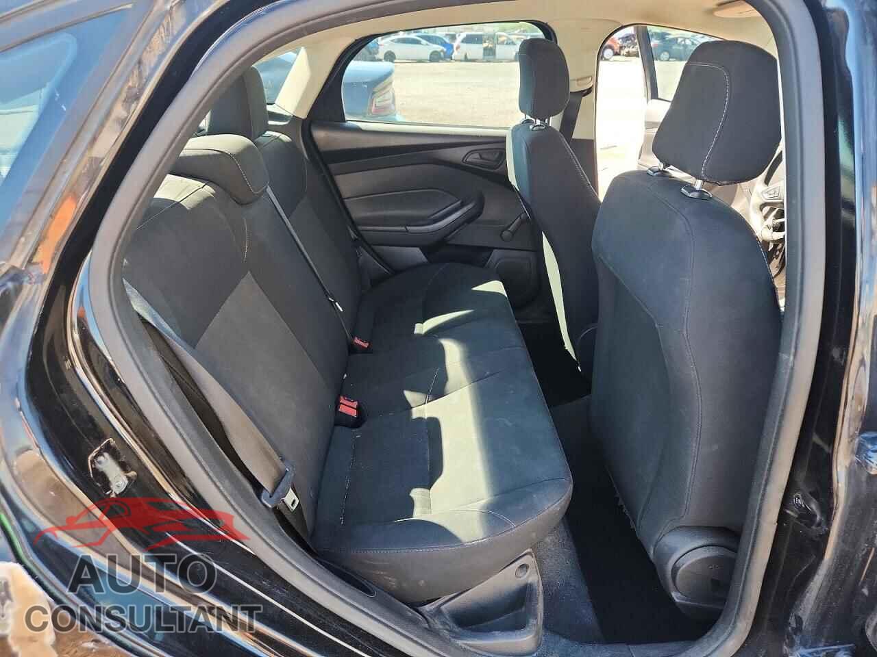FORD FOCUS 2016 - 1FADP3E27GL360440