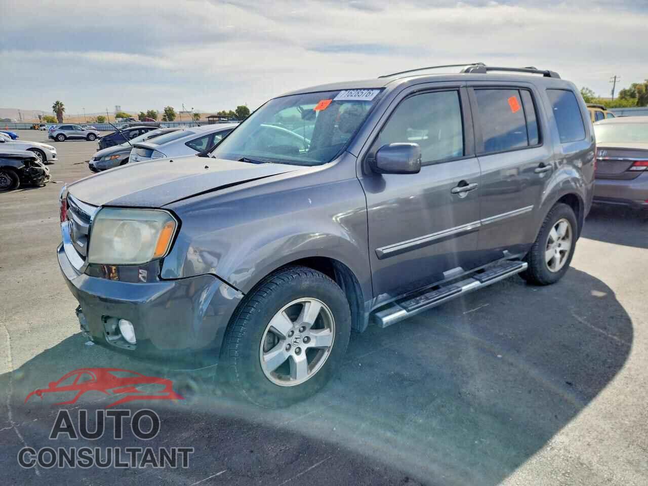 HONDA PILOT 2011 - 5FNYF4H71BB040327