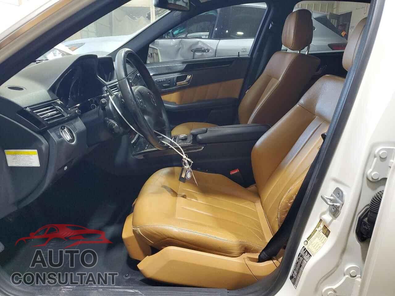 MERCEDES-BENZ E-CLASS 2011 - WDDHF2EB8BA310620
