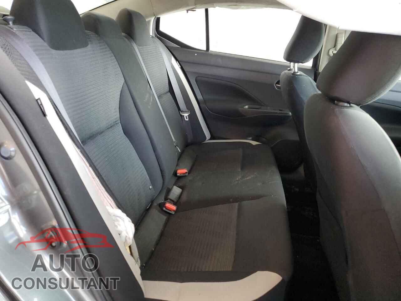 NISSAN VERSA 2021 - 3N1CN8EVXML888818