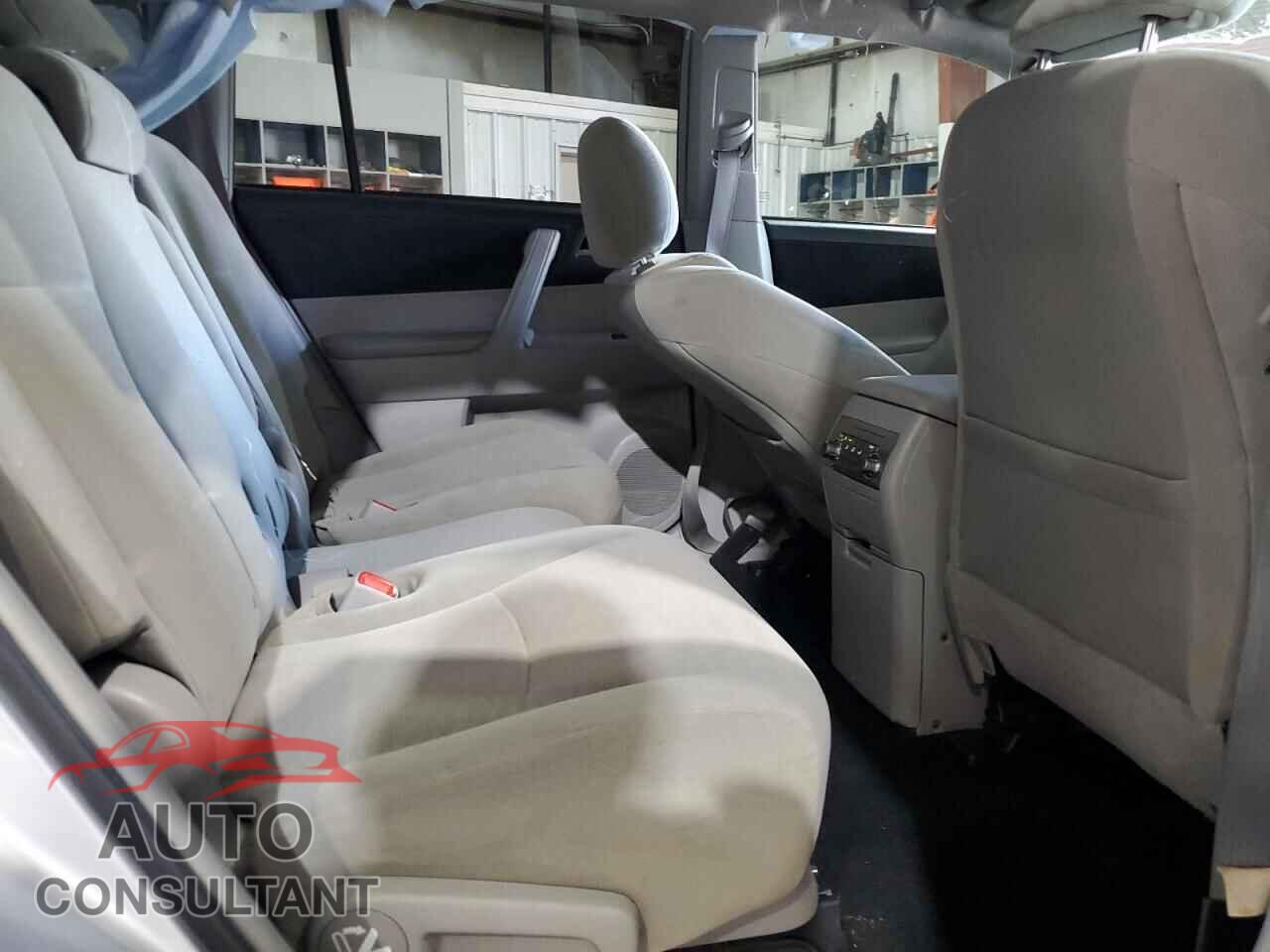 TOYOTA HIGHLANDER 2013 - 5TDBK3EH8DS245599