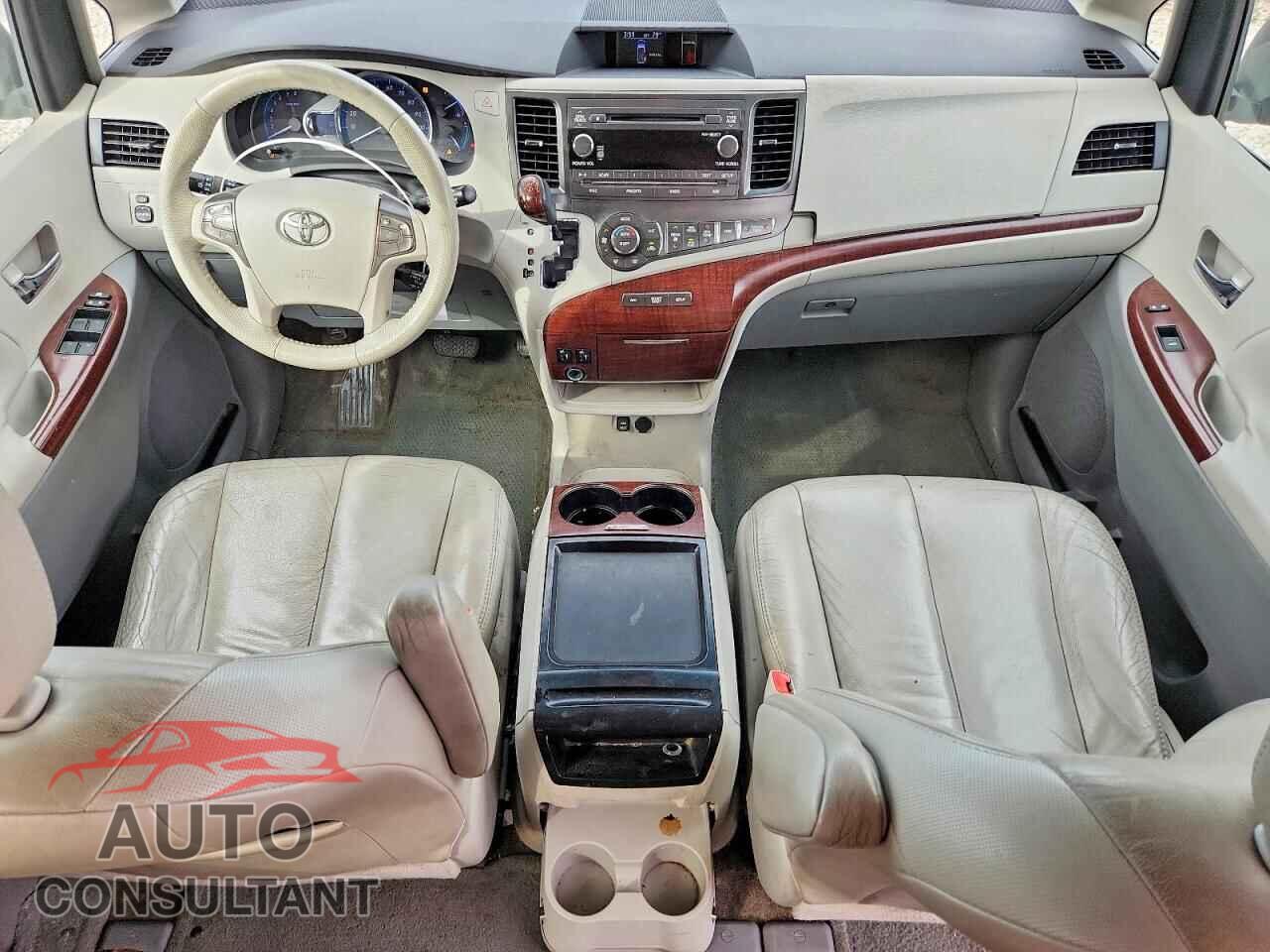TOYOTA SIENNA 2011 - 5TDYK3DC1BS144529