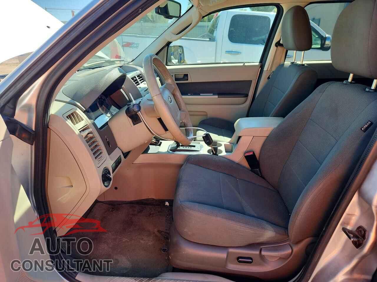FORD ESCAPE 2010 - 1FMCU0DG0AKA94097
