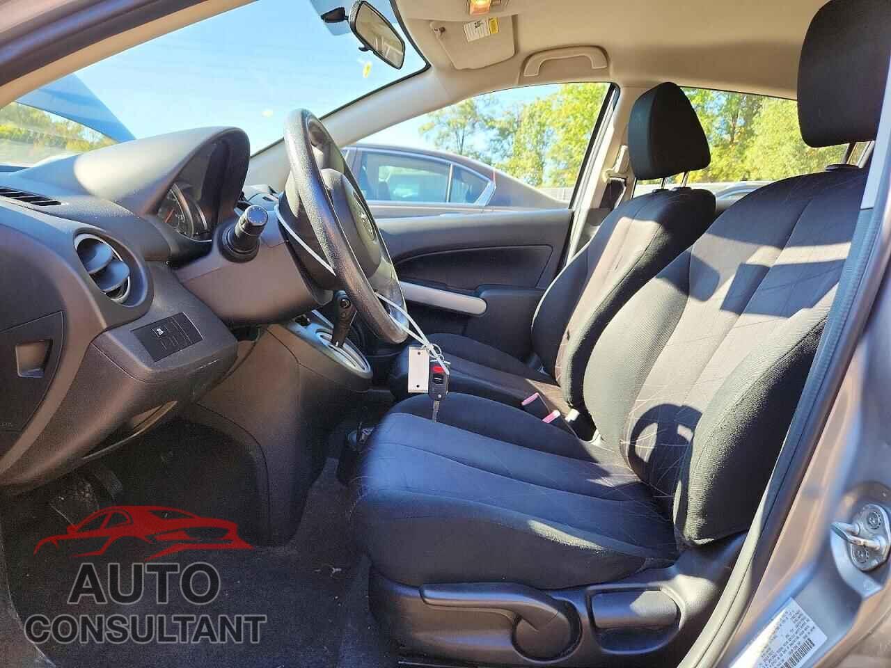 MAZDA 2 2012 - JM1DE1KZ7C0151958