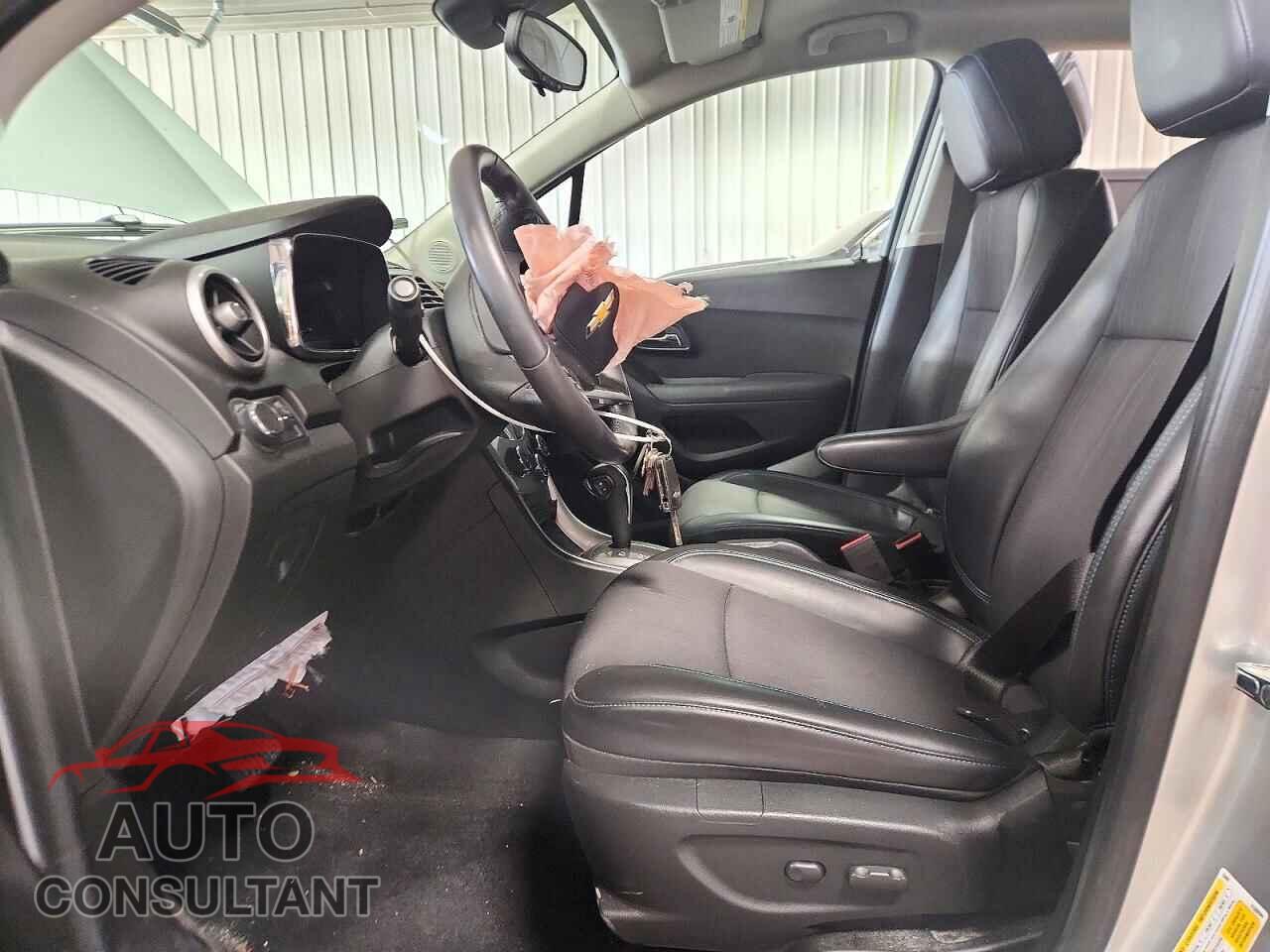 CHEVROLET TRAX 2015 - KL7CJLSB7FB123430