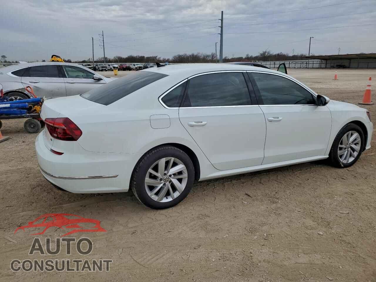 VOLKSWAGEN PASSAT 2018 - 1VWBA7A30JC019121