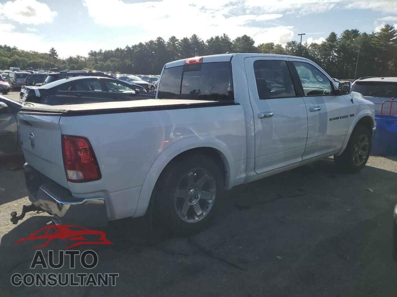 DODGE RAM 1500 2012 - 1C6RD7NT9CS161843