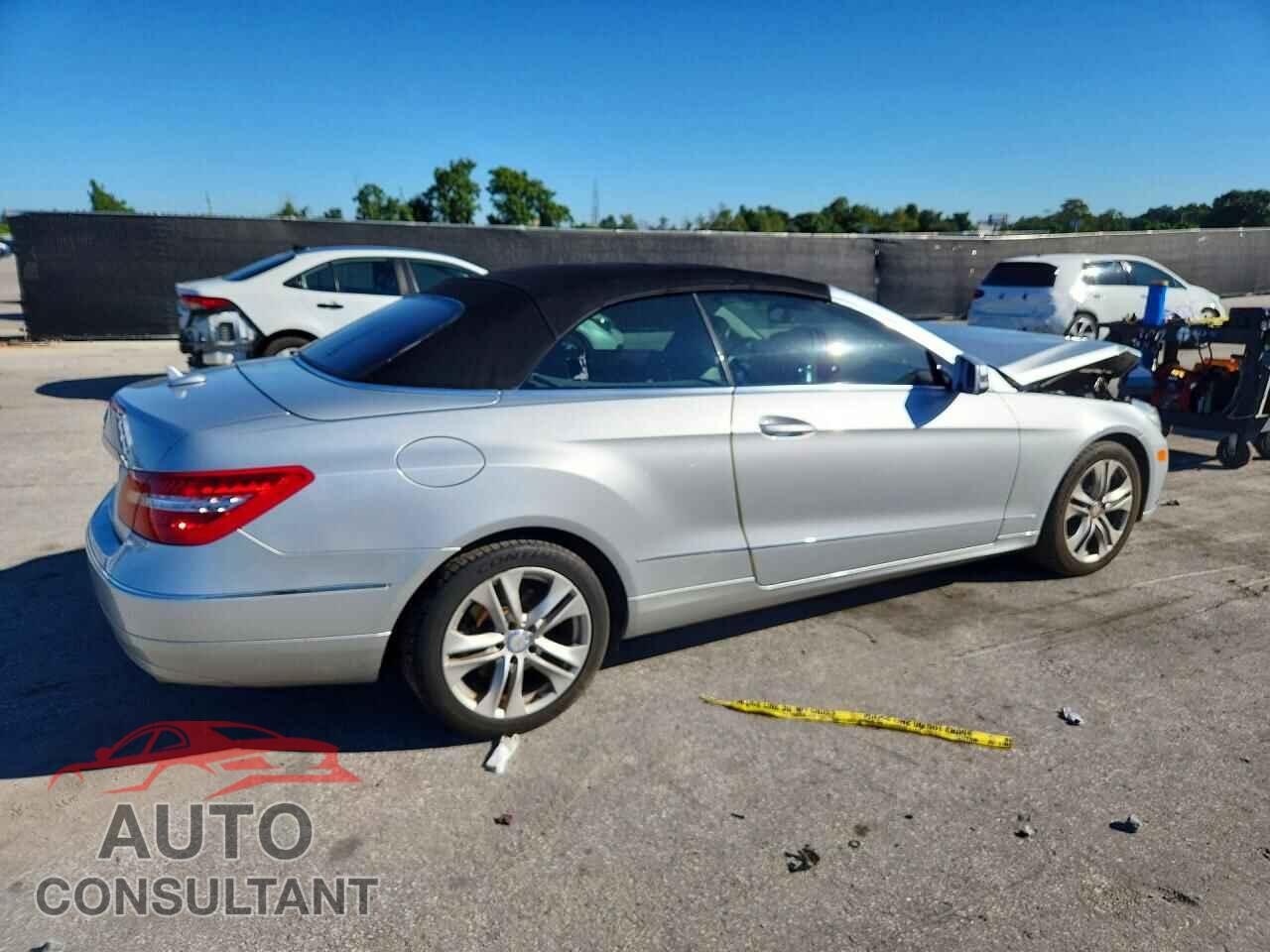 MERCEDES-BENZ E-CLASS 2011 - WDDKK5GF8BF050192