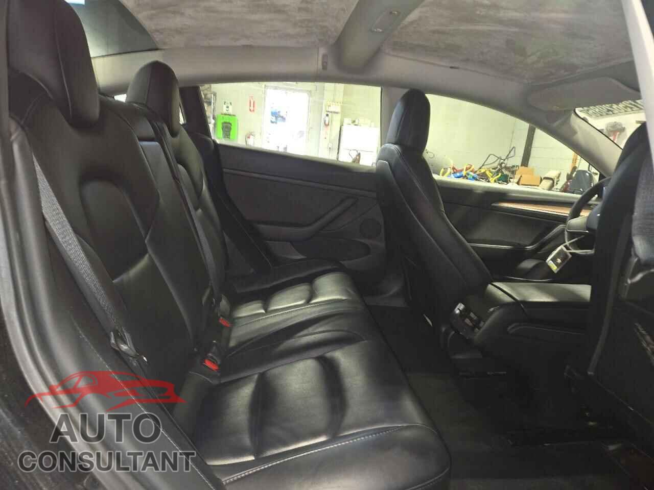 TESLA MODEL 3 2023 - 5YJ3E1EBXPF415885