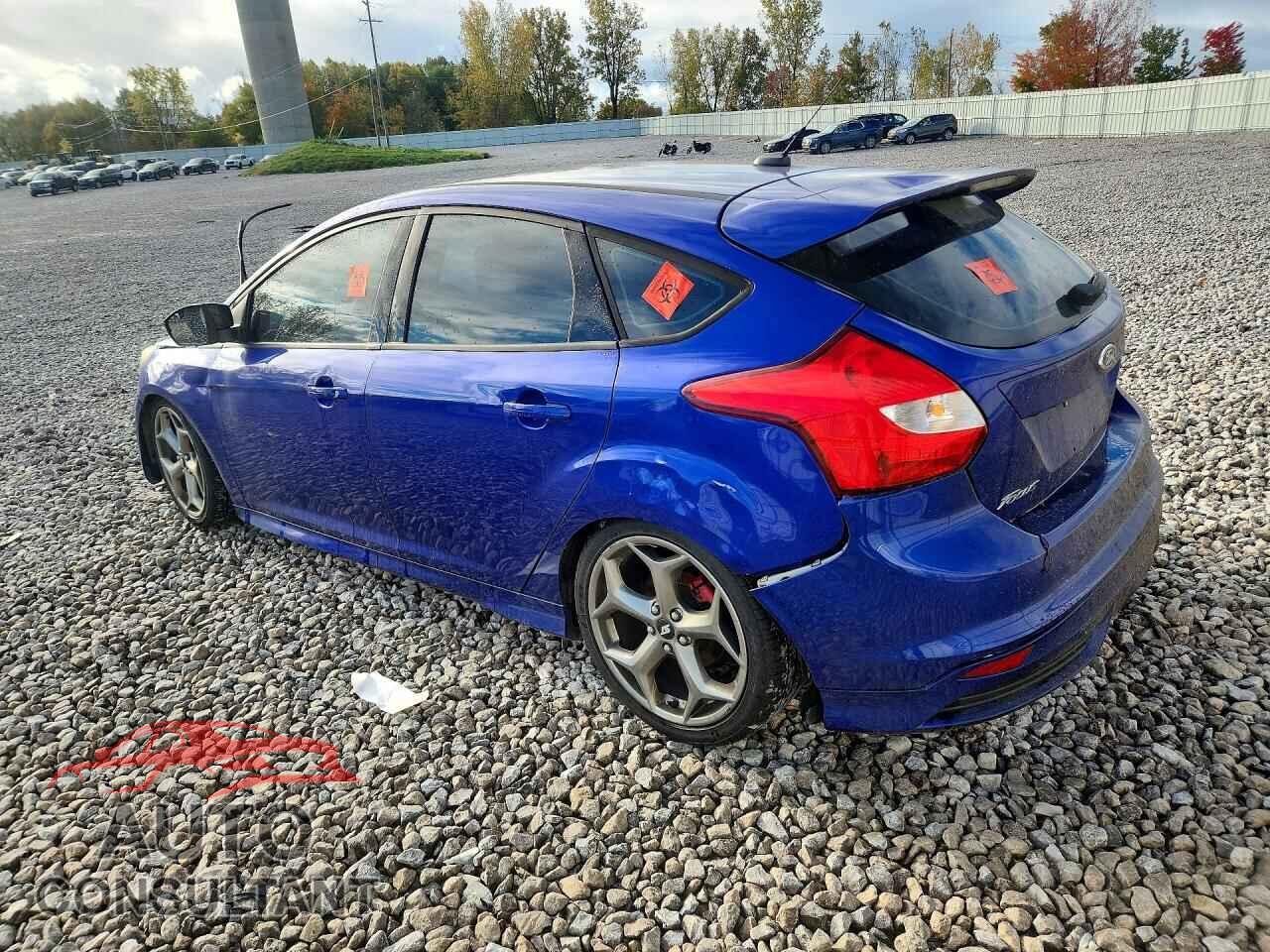 FORD FOCUS 2014 - 1FADP3L9XEL404475