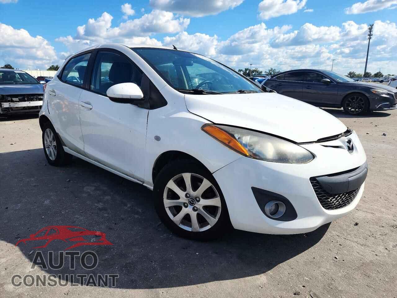 MAZDA 2 2013 - JM1DE1LY3D0158140