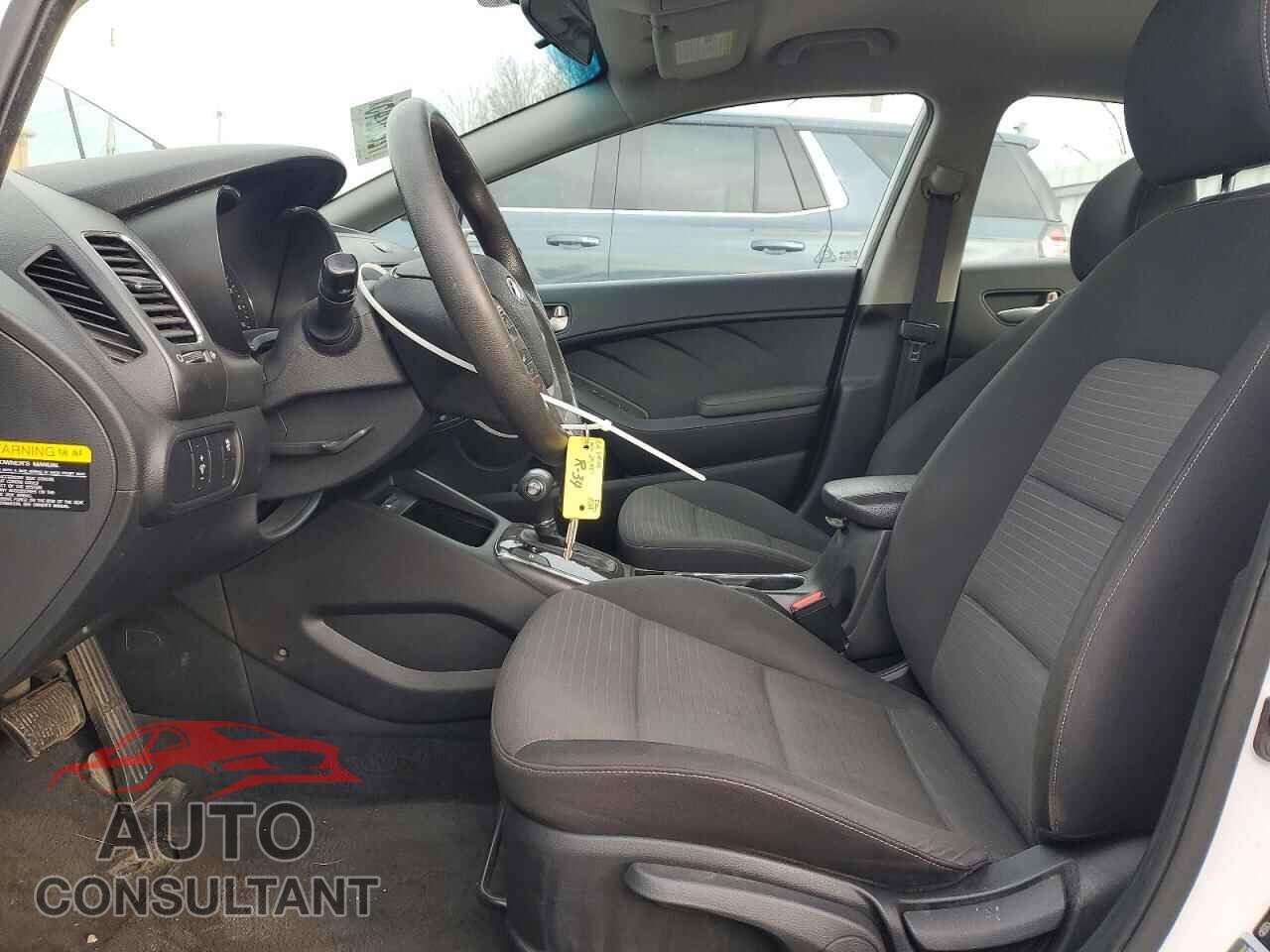 KIA FORTE 2017 - 3KPFL4A70HE100073