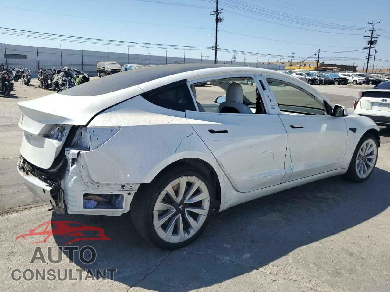 TESLA MODEL 3 2021 - 5YJ3E1EA0MF936536