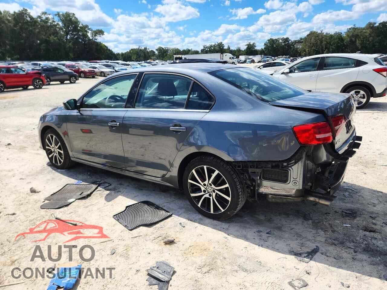 VOLKSWAGEN JETTA 2017 - 3VW2B7AJ0HM217718
