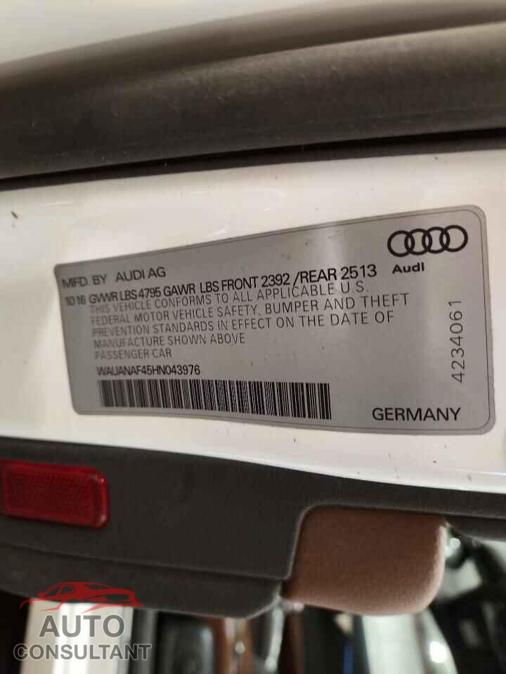 AUDI A4 2017 - WAUANAF45HN043976