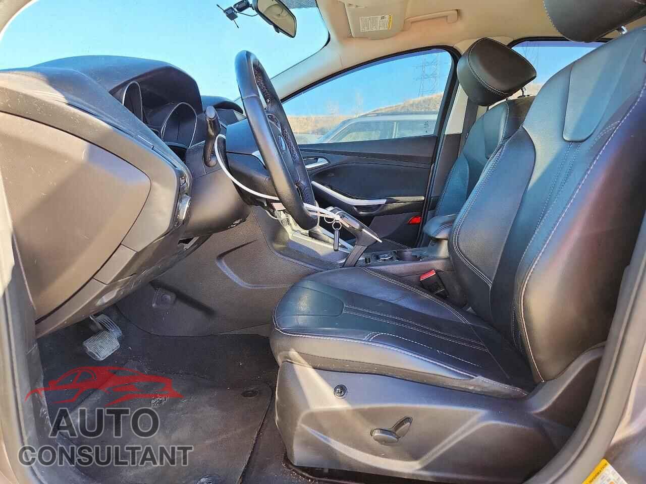FORD FOCUS 2014 - 1FADP3F24EL175807