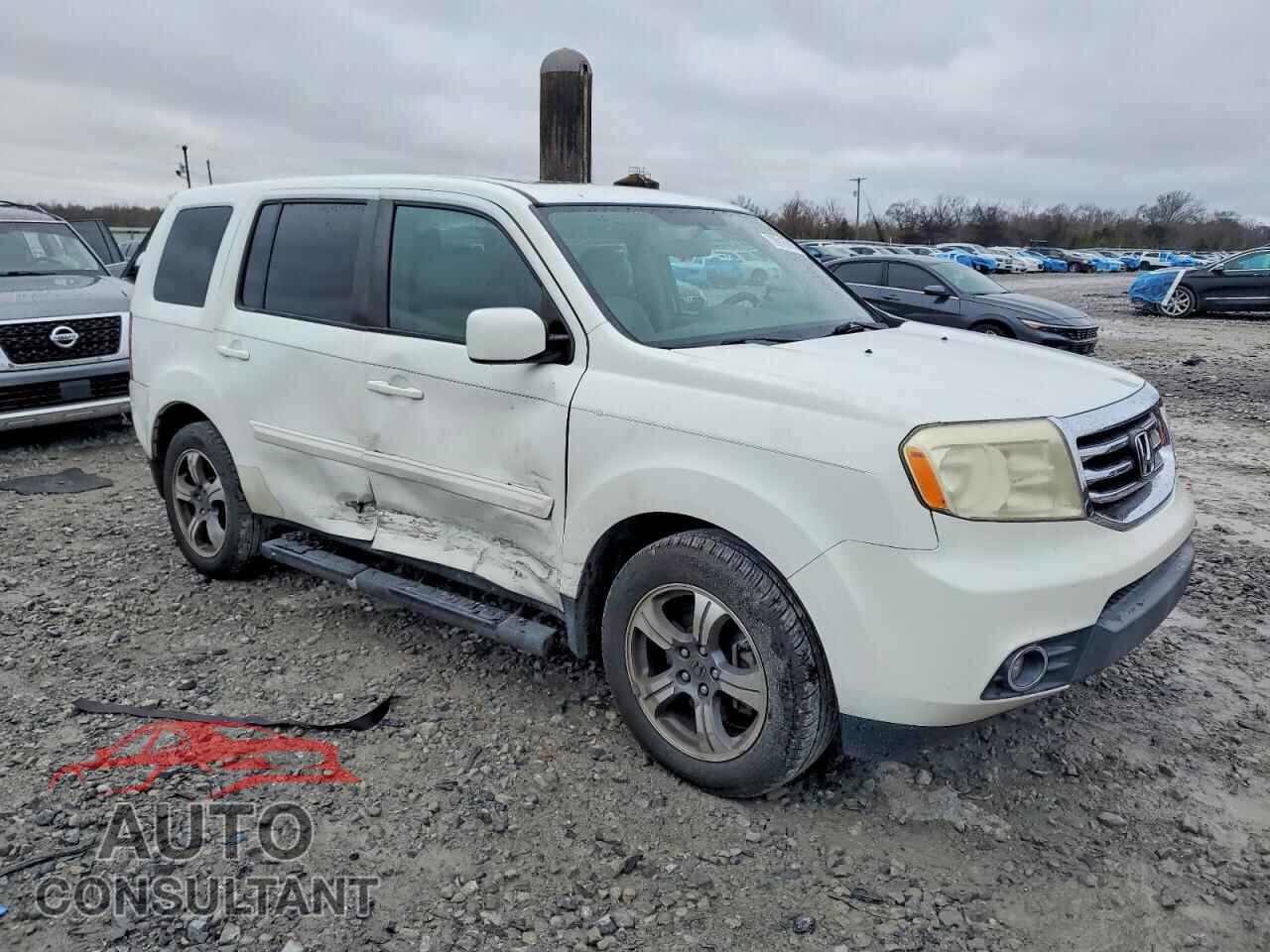 HONDA PILOT 2015 - 5FNYF4H38FB048573