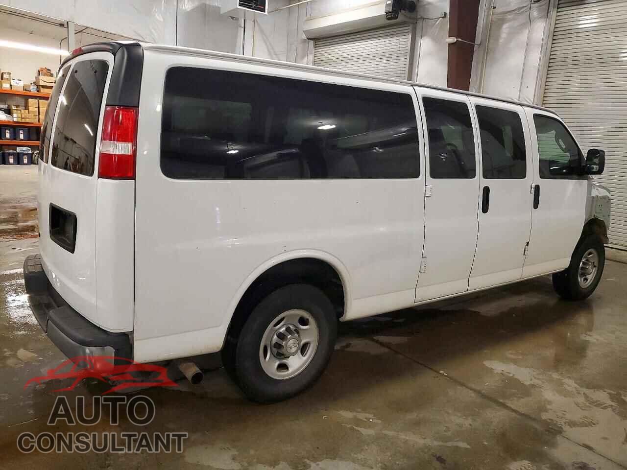 CHEVROLET EXPRESS 2017 - 1GAZGPFF9H1208013