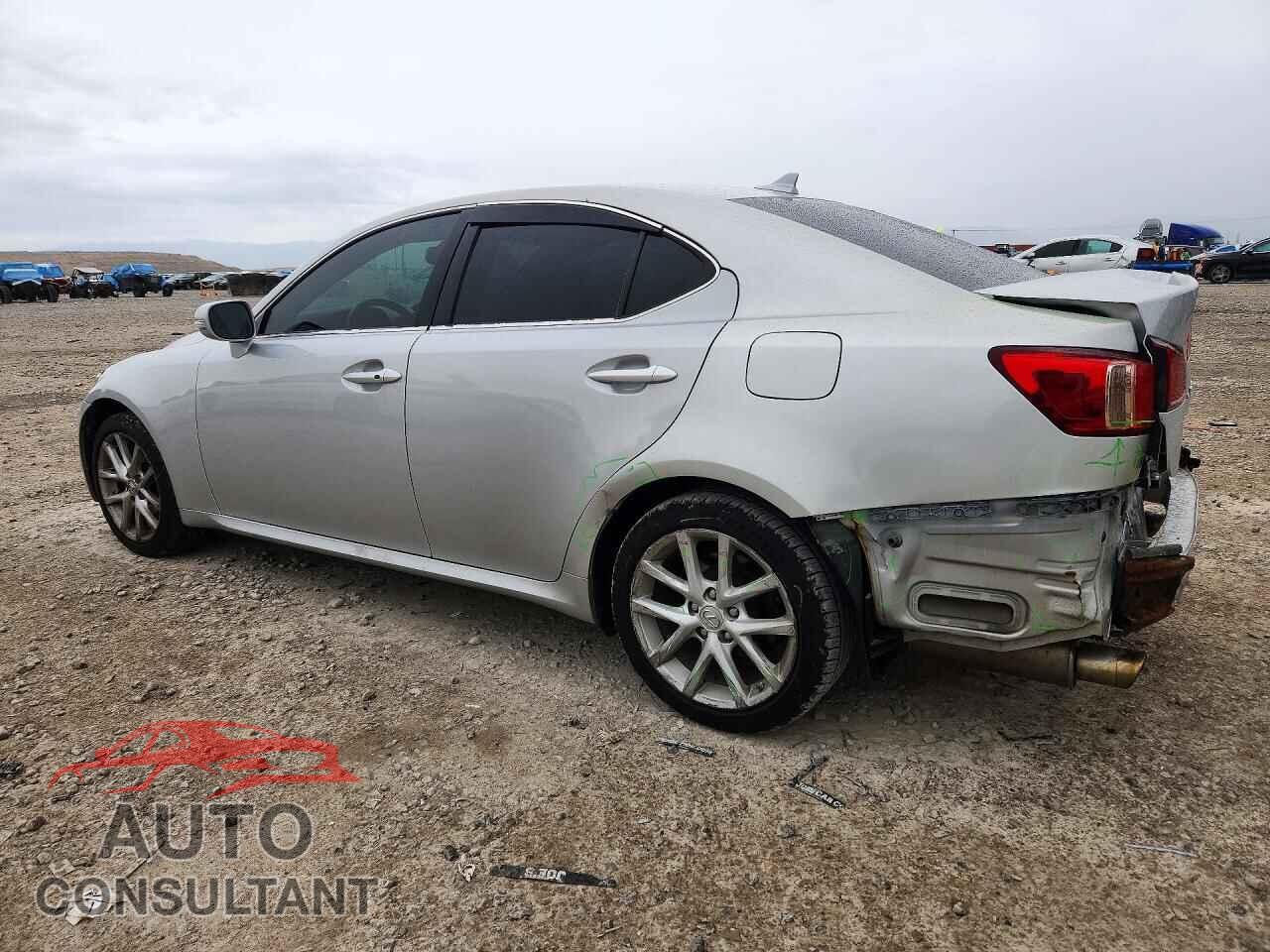 LEXUS IS 2012 - JTHCF5C29C5056109