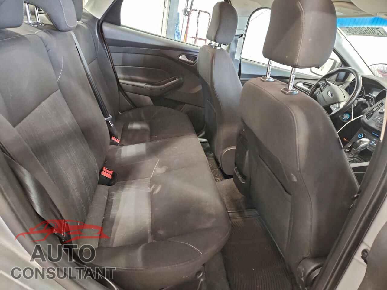 FORD FOCUS 2016 - 1FADP3F27GL398779
