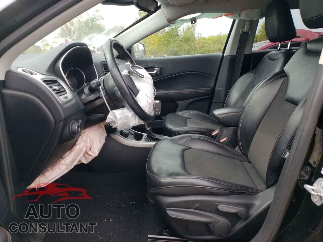 JEEP COMPASS 2019 - 3C4NJDBB9KT601034