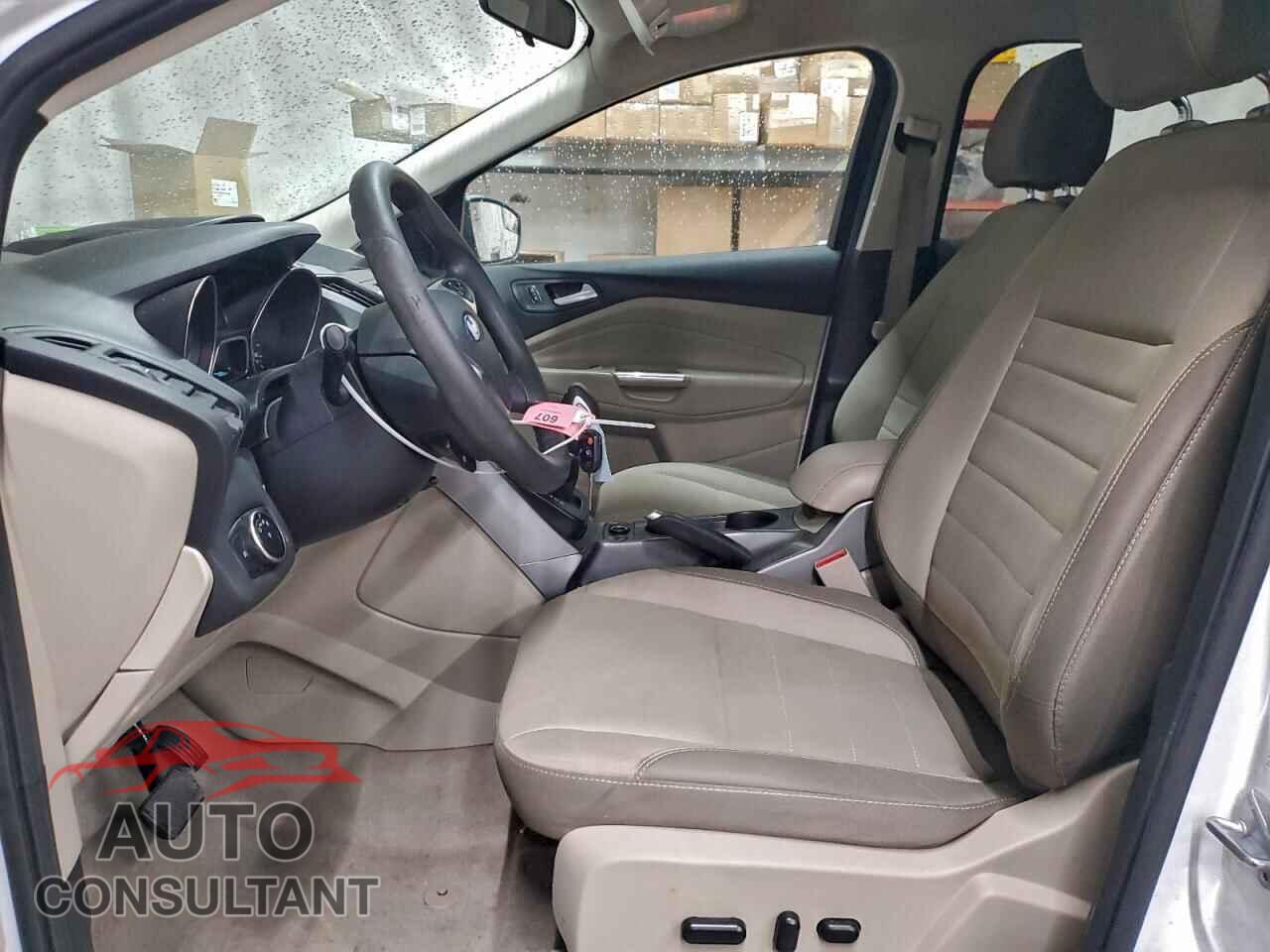 FORD ESCAPE 2016 - 1FMCU9GX9GUC72456