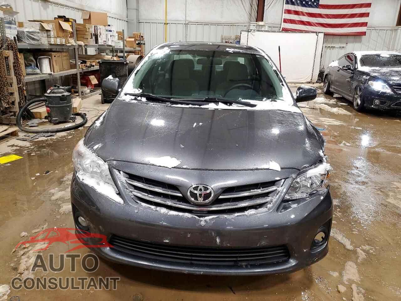 TOYOTA COROLLA 2013 - 2T1BU4EE9DC015455