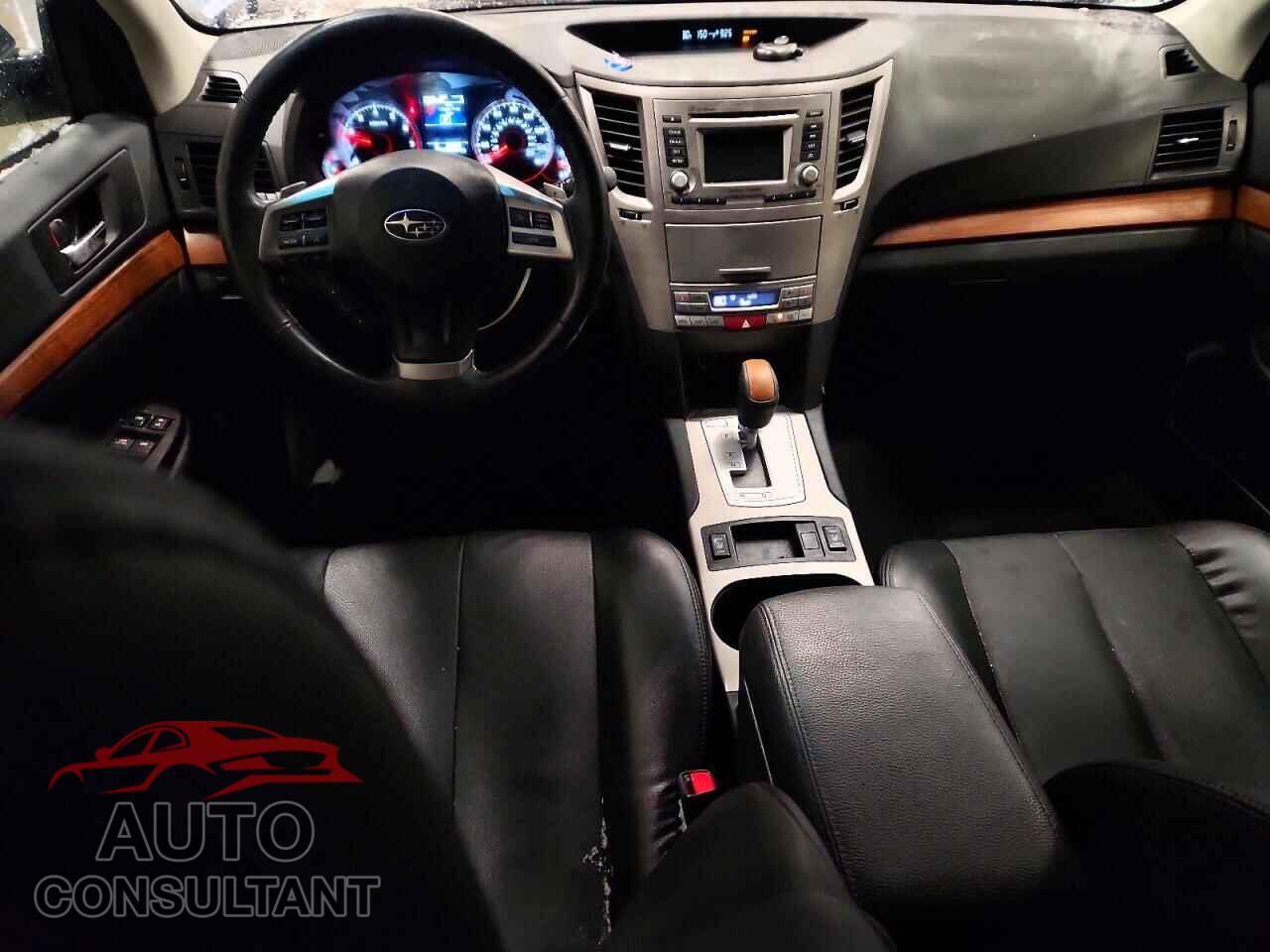 SUBARU OUTBACK 2014 - 4S4BRBLC4E3205418