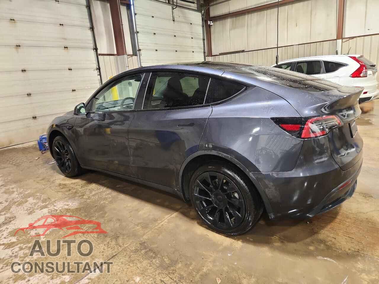 TESLA MODEL Y 2024 - 7SAYGDEEXRF991008