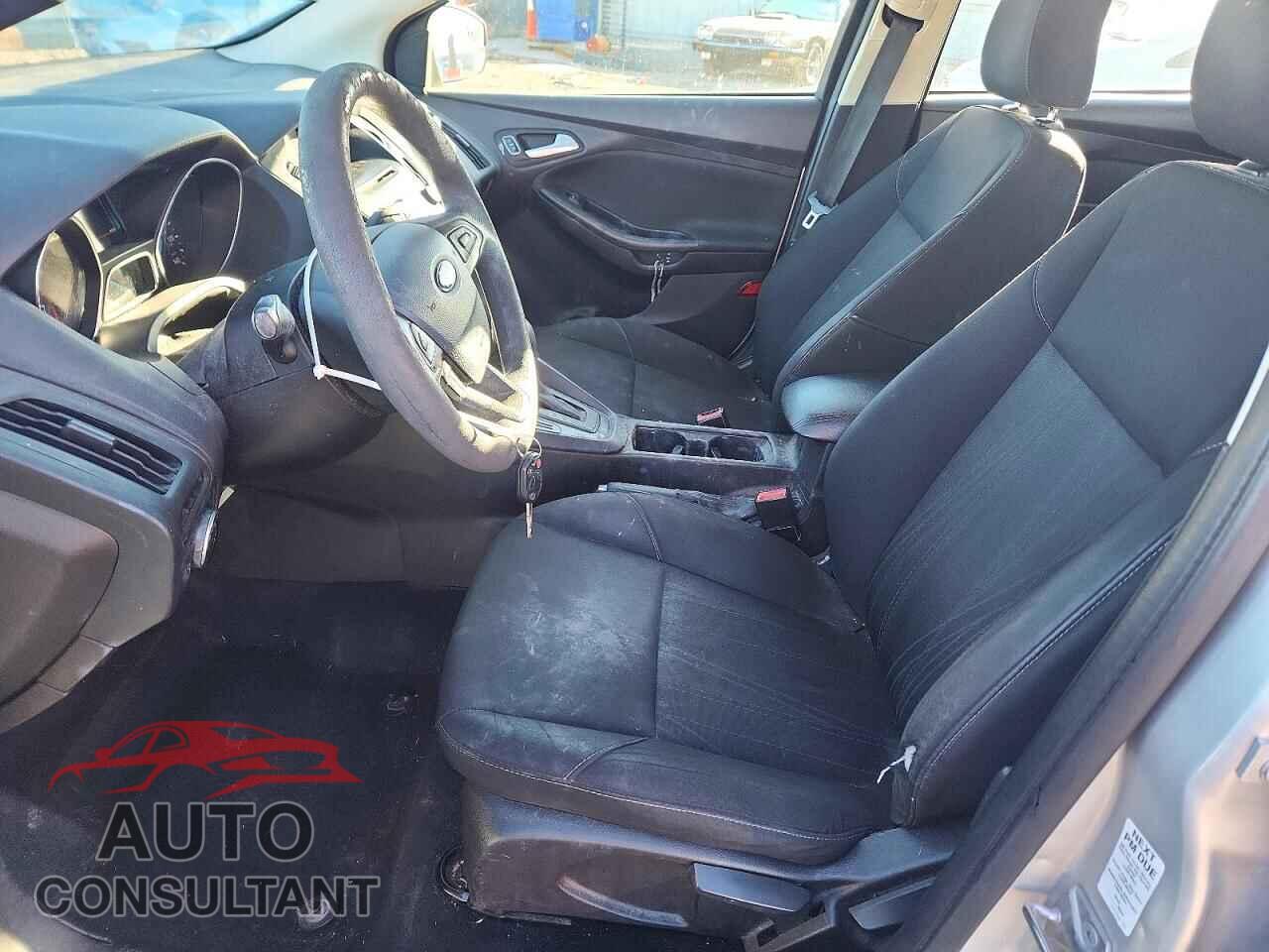 FORD FOCUS 2017 - 1FADP3F2XHL267329