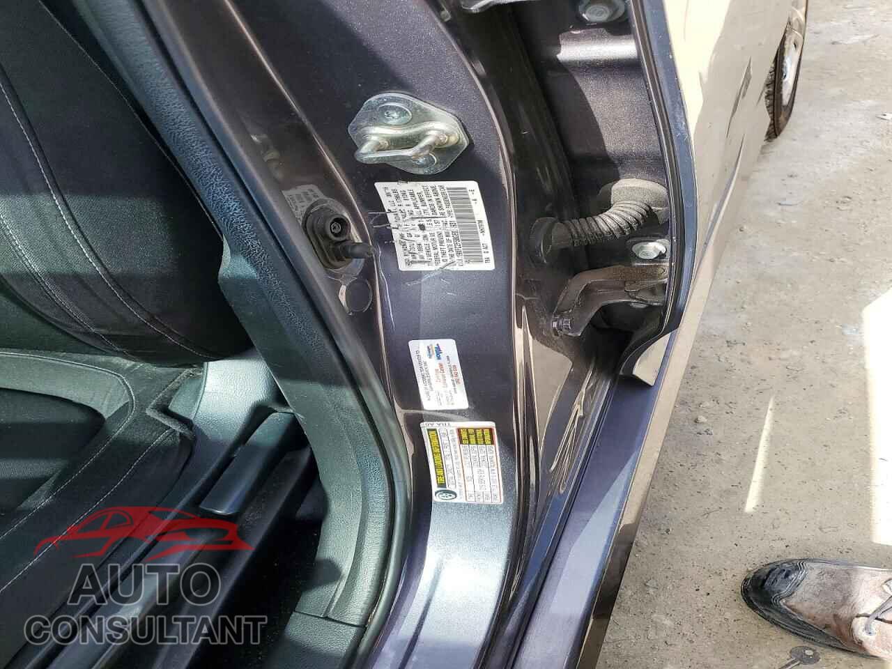 HONDA CIVIC 2016 - 19XFC2F58GE081931