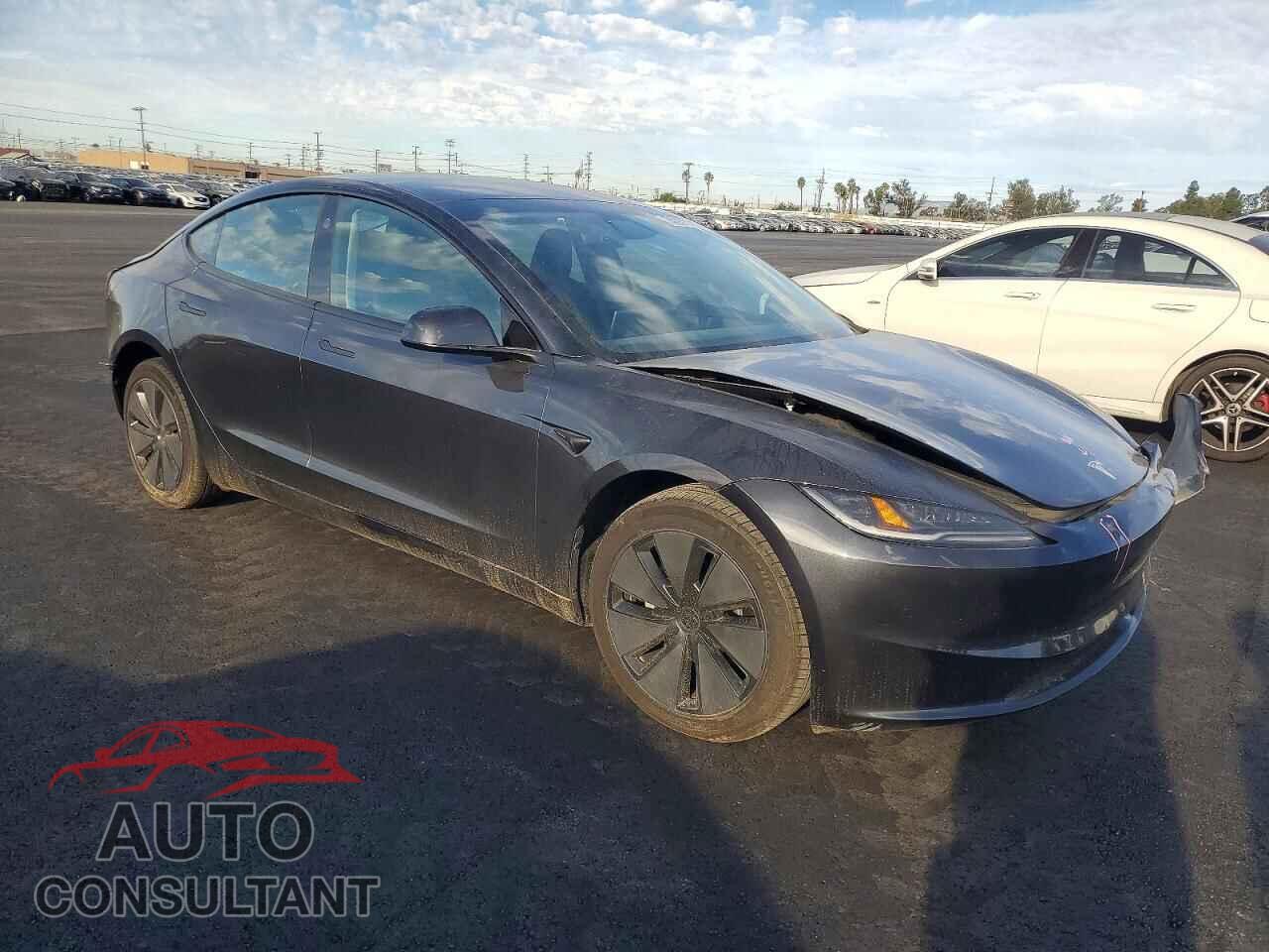 TESLA MODEL 3 2024 - 5YJ3E1EA4RF854512