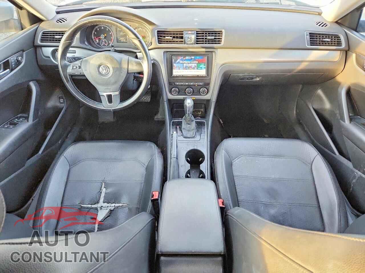 VOLKSWAGEN PASSAT 2014 - 1VWAT7A37EC088321