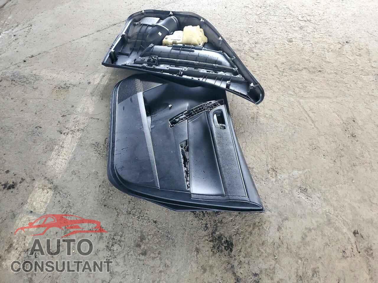 TOYOTA COROLLA 2015 - 2T1BURHEXFC380657